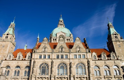 New Town Hall (Hanover, Germany).This city hall opened in July 1913 after about twelve years ofconst
