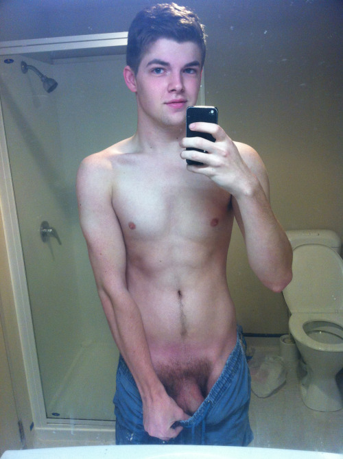 kyliekoo62:  guysontheweb:  peterdonald: adult photos