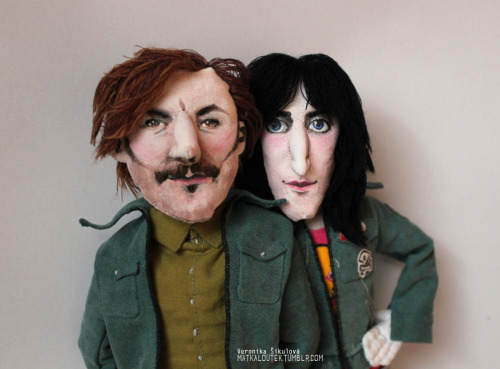matkaloutek: Howard Moon and Vince Noir dolls (commission)