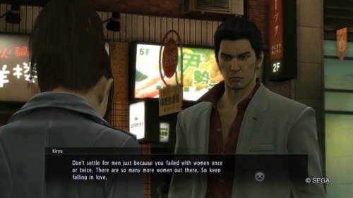 getaroomyoumotherfucker:hokuto-ju-no-ken:righteoussness:galaxyofgover:Kiryu being supportive to lesb