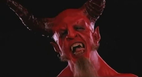 frikadasrandom:  Y aquí tenemos al Demonio Dave Grohl dando caña.