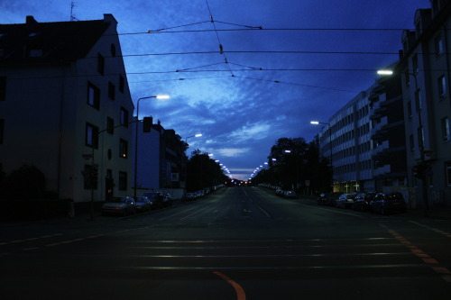 the streets are so tranquil at 5:00am 