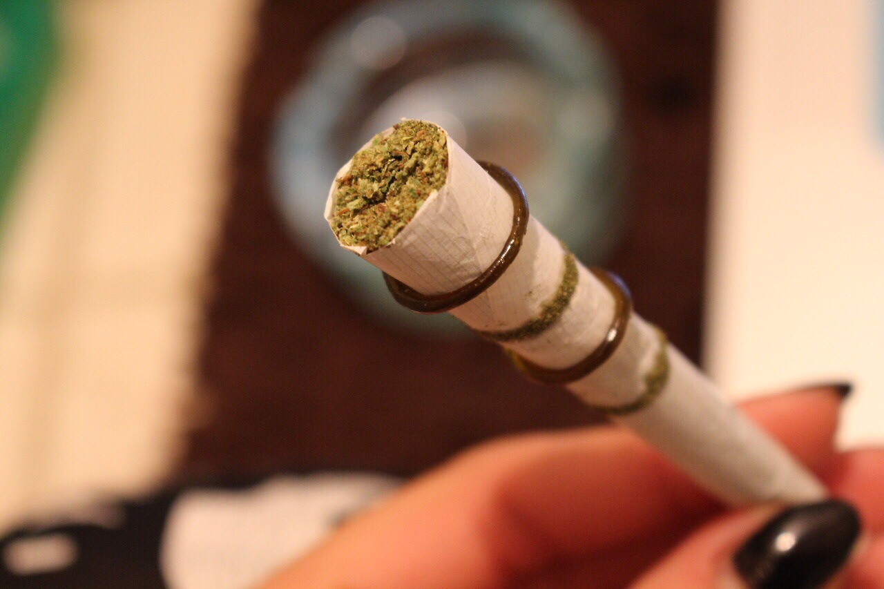missanthropyy:  In case you guys were wondering how this twax joint smoked :) 