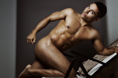 https://male-dreams-blog.tumblr.com/post/118221140215