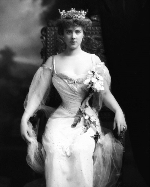 lovesroyalhistory:oscarmarinas:HSH “Daisy” Princess of Pless née Mary Theresa Oli