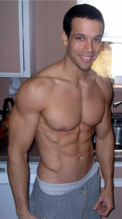 AlanPalmSprings Likes His Men!