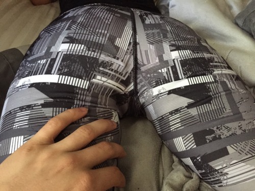 yourxfavoritexcouplex:  Like it if you like them on , reblog it if you like them off