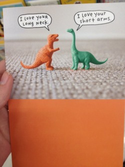 d0nn0:  poodlepunk:  a card to express ur love through dinosaurs   