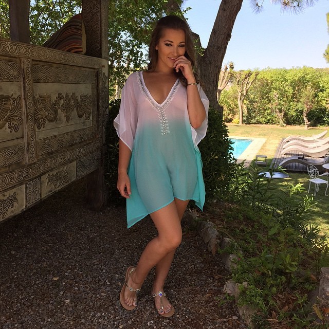 missdanidaniels:  Morning :)