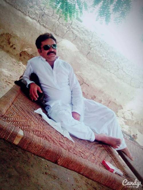 7698966574: raheeljan: Yasir vistro from sindh Plz WhatsApp me uncle I like you Uncle plz u whatsepp