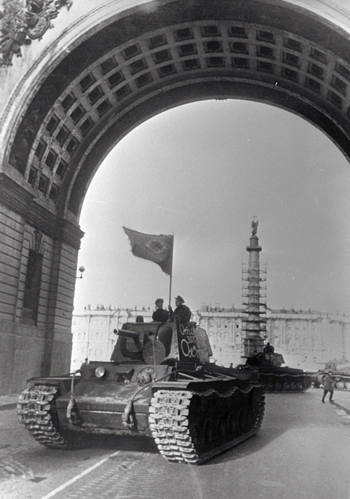 ww2inpictures:Soviet KV-1 heavy tanks at the Palace Square during a parade for International Workers