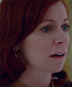 talking2thesky:  The Red Towerfor ladiesofpoi: Grace Hendricks   Red