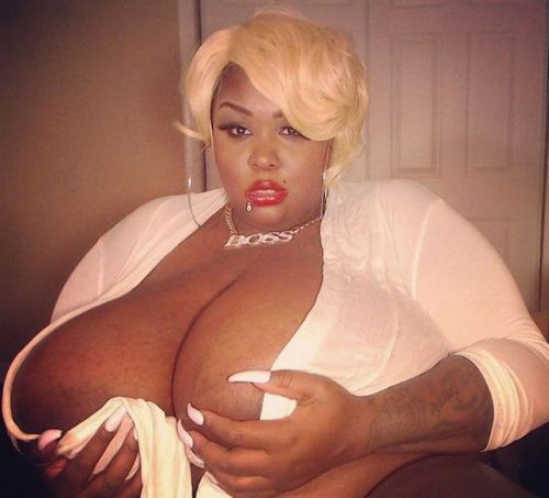 bbwzariahjune:  💋💋💋