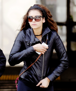 ninadobrevdaily:  Nina Dobrev arrive at LAX