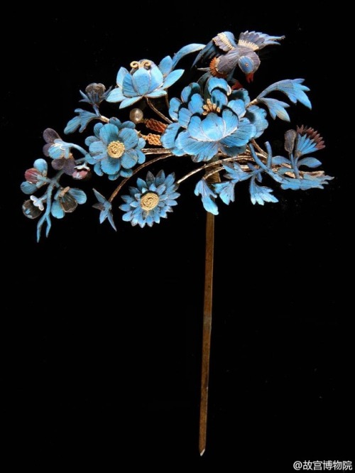 dressesofchina:Qing-dynasty flower hairpins from the Forbidden Palace
