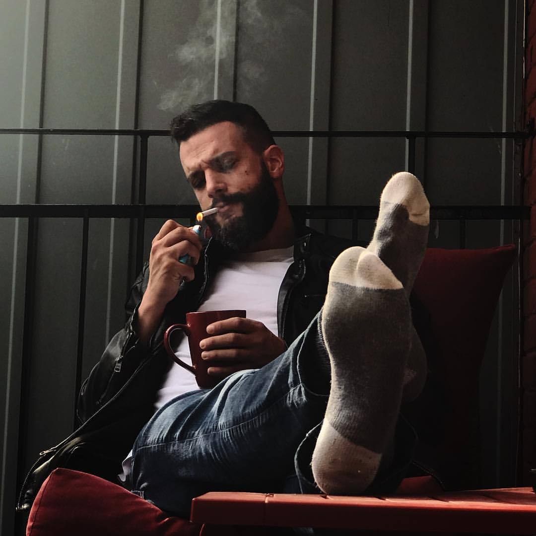 beardedsmoker:Giving a little bit of a #grease vibe tonight… ☕️ 💨  (at Verdun,