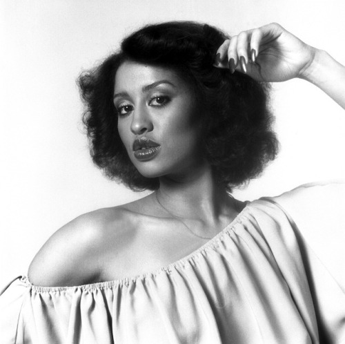 twixnmix: Phyllis Hyman photographed by Anthony Barboza, 1978.