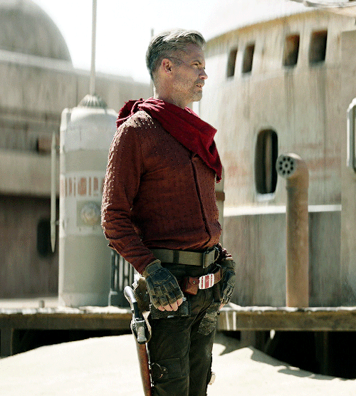 THE BOOK OF BOBA FETT Chapter 6: From The Desert Comes A Stranger
