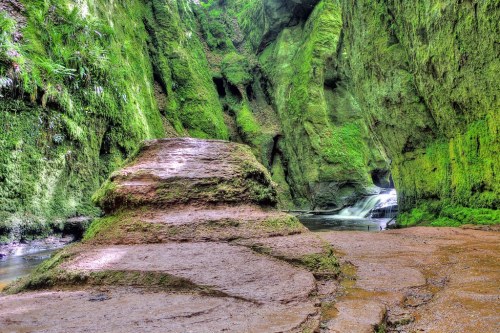 THE DEVIL’S PULPIT in FINNICH GLEN, SCOTLAND, UK by Janusz W. https://flic.kr/p/2i1UYCc