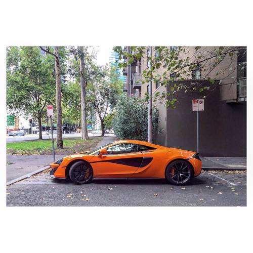 Hey there, pumpkin.#McLaren #570S #supercar #hoonigan #maximumattack #autogespot #itswhitenoise 