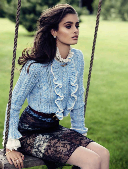 sofiazchoice:  Taylor Hill in PHILOSOPHY DI LORENZO SERAFINI for Vogue España September 2015 
