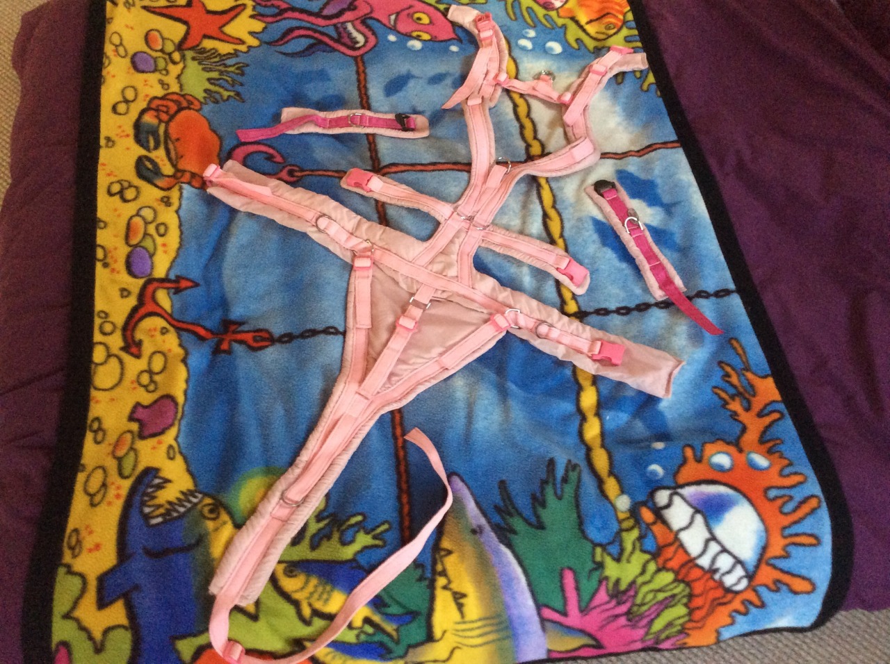 daddy-for-my-gf:  This is a baby bouncer/bondage harness I made for my little girl.