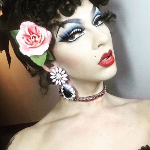 naomismallstbh: ♡ violet chachki icons ♡ please like/reblog if using! credit is not necessary :-)