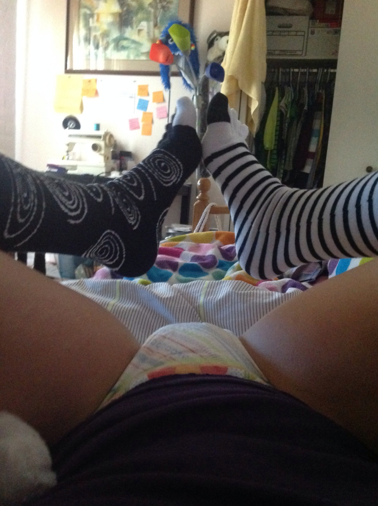 i-need-a-spanking:  My toe jack skellington sockies ^_^ 