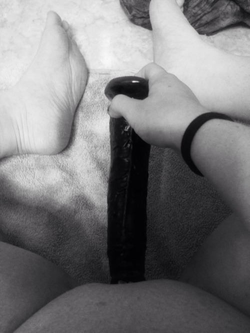 porcelainmorgue: College essay? Nah! I’d rather fuck myself! (I just reached 300 followers, it