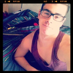 musclepuppano:  glasses #me #gay 