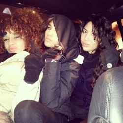baddiewitthacurls:  BaddieWitthaCurls † 