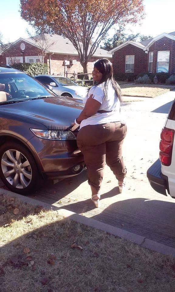 big girls, bigger booties