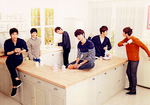 burningwithlove:  Vixx: Jellyfish Heart Christmas Project 2012 Heart Project Scans: (x) 