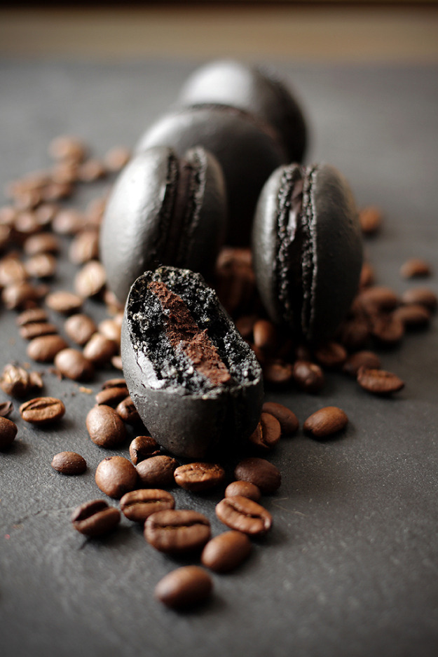 chocolateguru:
“ Black Coffee Macarons
”