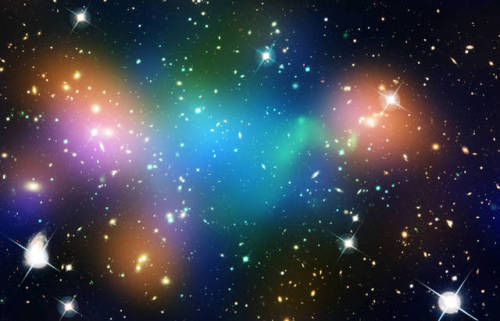 This composite image shows the distribution of dark matter, galaxies, and hot gas in the core of the