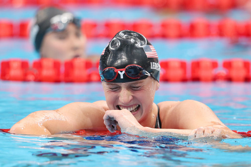 yudarvish: Katie Ledecky of Team United States reacts after winning the gold medal in the Women’s 15
