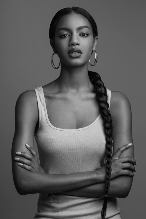 sweetadorablegirls:  Ebonee Davis 