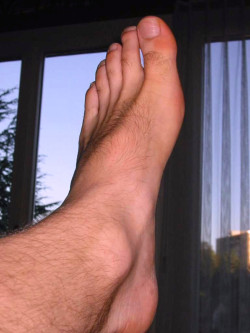 dirtymalefeet:  #malefeet #feet 