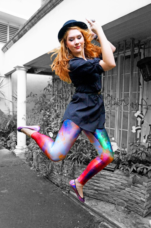 Ok, so how awesome are these tights right?!?! I know they are bold, I know they are kind of crazy, b