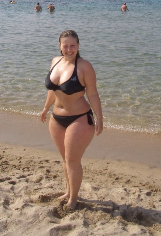 lovefigures:  Submission: HI! I’m Brooke, a curvy girl and a curvy girl loverFollow