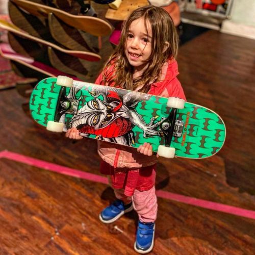 Young Gun (at Uncle Funkys Boards)
https://www.instagram.com/p/CpAbRjRujQD/?igshid=NGJjMDIxMWI=