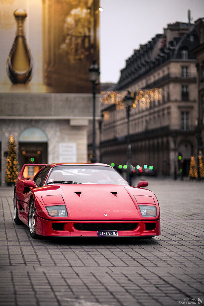 automotivated:  F40. (by Mathieu Bonnevie)