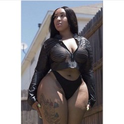 bootystream:  @iamkeyarastone 💎💎💎 by stupidthick Bitches Freaking Off On Cam Live! | Sex Toys Twitter | Facebook