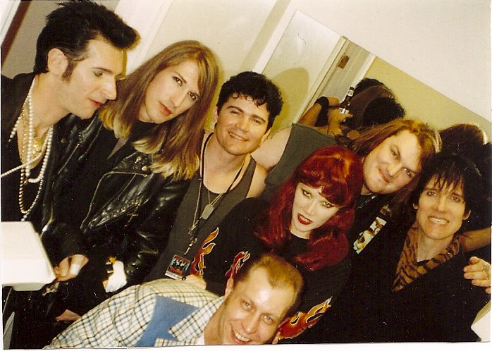 babaum88:  Backstage com Reverend Horton Heat e The Cramps. Só gente normal.