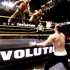 fyeahnxt:   Chivalry! 