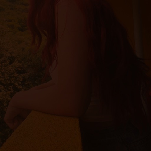 strange-jm9:  el ego y yo nos hemos sentado a conversar sobre nuestra relación, ha sido larga y la verdad no tiene planeado un fin, solo he concluido que debe dejar pasar mas personas ami vida. cuando me desnudo en totalidad y ni tu estás me pregunto
