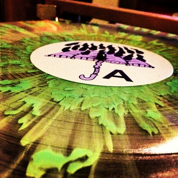 djsmil3ysa:  #dj #vinyl #dope #customvinyl 