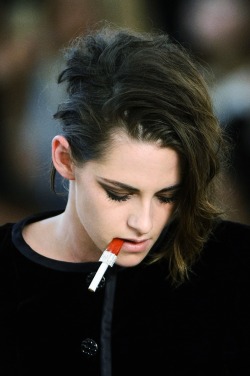 v-oxs:  Kristen Stewart at Chanel Couture