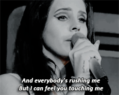 llolitahaze:  Lana del Rey - Dark Paradise live at Academy Birmingham, 05.13.13.