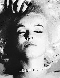 Porn photo elsiemarina:  Marilyn Monroe by Bert Stern,